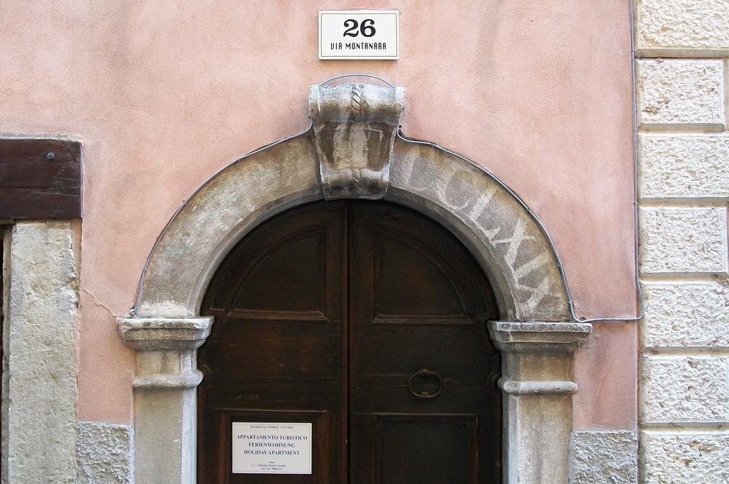 Ferienwohnung Residenza Porte Vecchie Riva del Garda Exterior foto