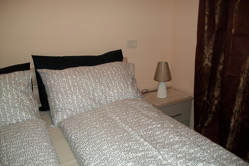 Ferienwohnung Residenza Porte Vecchie Riva del Garda Exterior foto