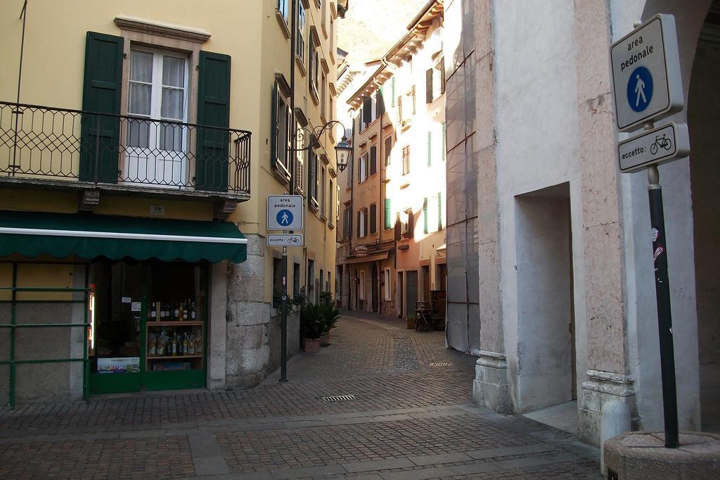 Ferienwohnung Residenza Porte Vecchie Riva del Garda Exterior foto